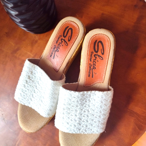 Sbicca Vintage Collection platform slide - Picture 2 of 5